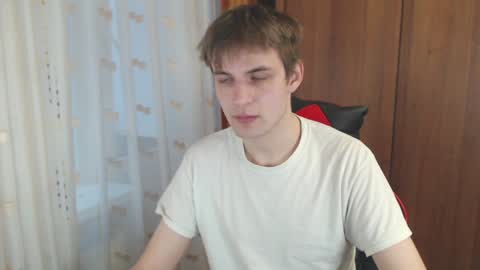 Snapshot of justin_hellboy chatting on 12/30/24, 09:16 Justin online show from 12/30/24, 09:16