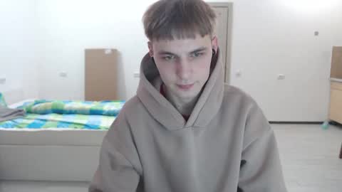 Snapshot of justin_hellboy chatting on 12/20/25, 01:07 Justin online show from 12/20/25, 01:07