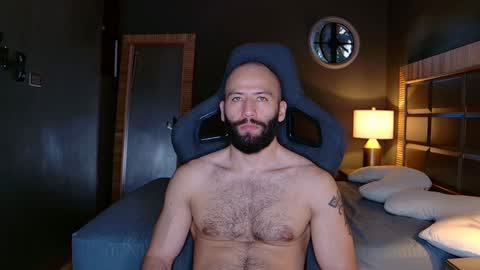 Justin online show from 01/06/25, 09:43