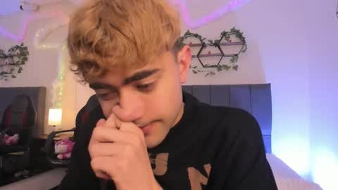 Justin online show from 12/03/25, 11:19