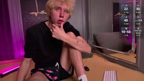 Snapshot of justinbyrd chatting on 03/26/26, 11:05 justTEEN online show from 03/26/26, 11:05