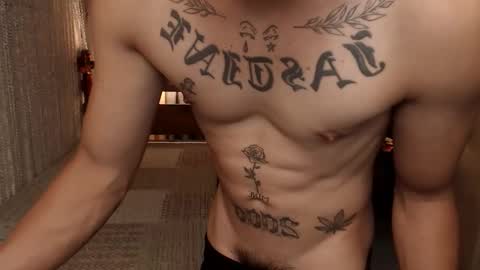 justine_hunk online show from 05/23/26, 05:56