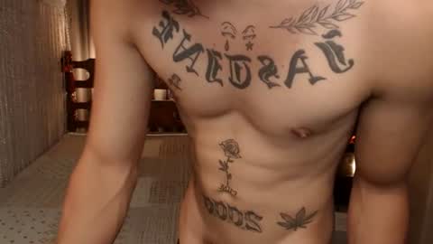 Snapshot of justine_hunk chatting on 06/12/26, 06:01 justine_hunk online show from 06/12/26, 06:01