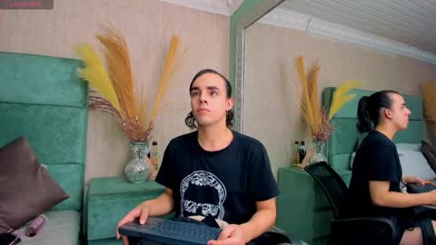 Justine online show from 10/12/25, 08:41