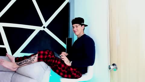 Snapshot of justinfuller_31 chatting on 10/20/25, 06:30 justinfuller_31 online show from 10/20/25, 06:30