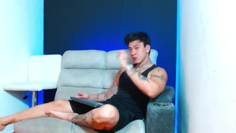 justinfuller_31 online show from 02/14/26, 07:43