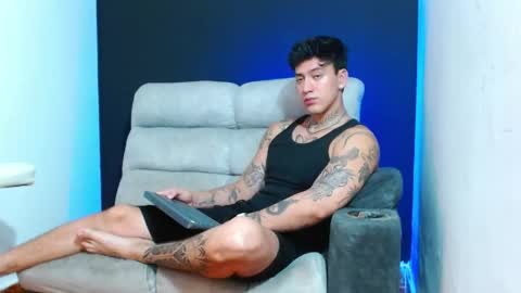 justinfuller_31 online show from 05/28/26, 05:21