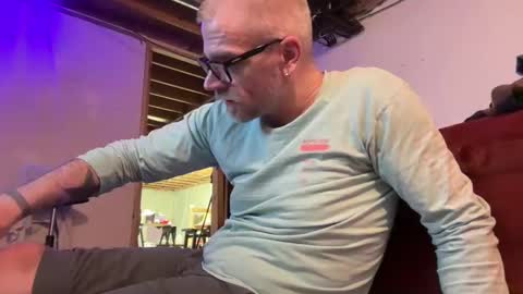 justinmoore1987 online show from 03/12/25, 09:03