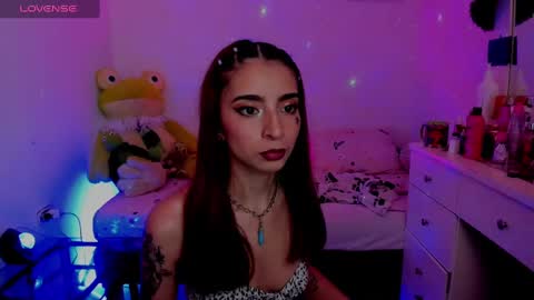 Snapshot of justmia_ chatting on 01/07/25, 09:07 Mia online show from 01/07/25, 09:07