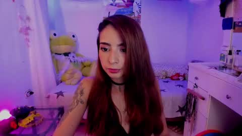 Snapshot of justmia_ chatting on 02/06/25, 06:18 Mia online show from 02/06/25, 06:18