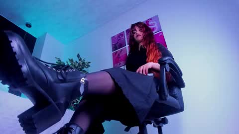 justmolly_ online show from 02/21/26, 05:30