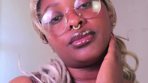 Nala online show from 02/27/26, 03:34