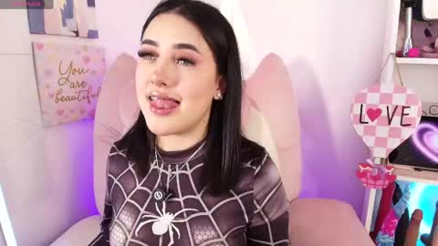 Emy online show from 05/19/26, 02:07