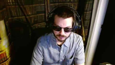 Snapshot of justshutupandwatch chatting on 11/20/25, 05:51 M. Dean online show from 11/20/25, 05:51