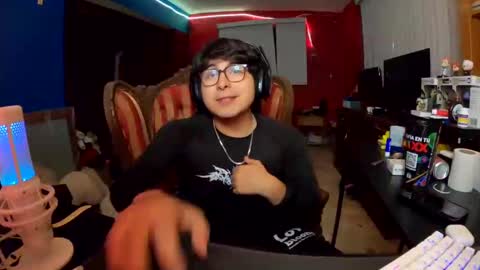 Snapshot of justsky117 chatting on 11/11/25, 04:34 justsky117 online show from 11/11/25, 04:34