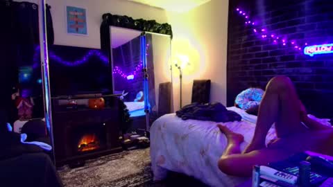 Snapshot of justwannalookgood4ya chatting on 12/10/24, 09:55 Eetantungfuk Mias online show from 12/10/24, 09:55