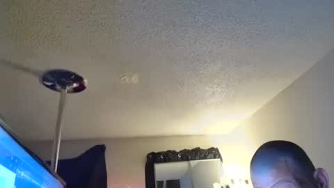 Snapshot of justwannalookgood4ya chatting on 12/21/24, 04:46 Eetantungfuk Mias online show from 12/21/24, 04:46