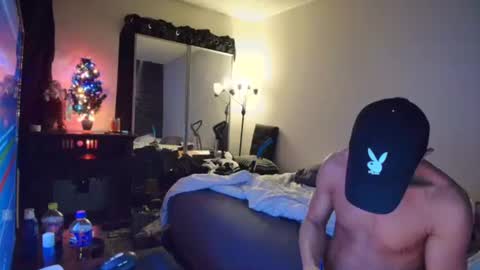 Snapshot of justwannalookgood4ya chatting on 12/22/24, 10:49 Eetantungfuk Mias online show from 12/22/24, 10:49