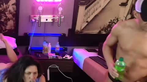 Snapshot of justwannalookgood4ya chatting on 01/13/25, 05:55 Eetantungfuk Mias online show from 01/13/25, 05:55