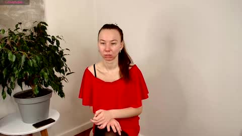 Snapshot of juu_jaa chatting on 02/06/25, 09:06 Juja and Kira online show from 02/06/25, 09:06