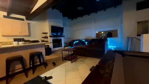 juuneet online show from 03/19/26, 04:38