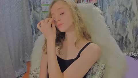 Snapshot of juxxxsybunx chatting on 11/03/25, 08:26 Juxsy online show from 11/03/25, 08:26