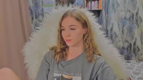 Snapshot of juxxxsybunx chatting on 11/29/25, 05:05 Juxsy online show from 11/29/25, 05:05