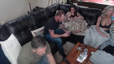 PussNBoots2016 online show from 04/12/26, 02:05