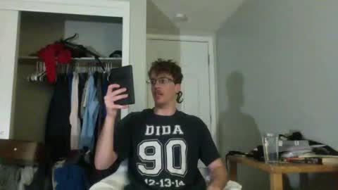 J and Sugar snap pea online show from 03/18/26, 03:31