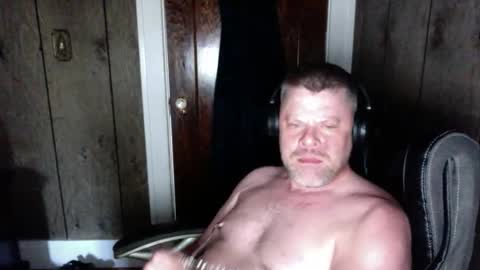 jwizema1 online show from 06/08/26, 07:36