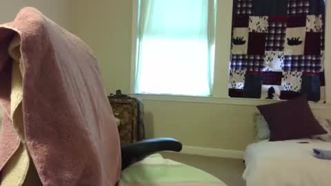 Snapshot of jwolf86 chatting on 03/03/25, 02:04 Wolf online show from 03/03/25, 02:04