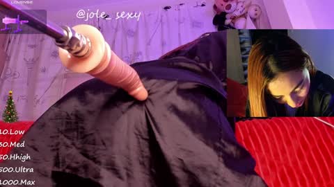 Snapshot of k4rolin chatting on 12/21/24, 07:24 Karolin online show from 12/21/24, 07:24