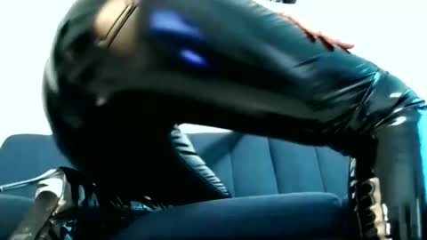 k_queen36 online show from 02/14/25, 09:03