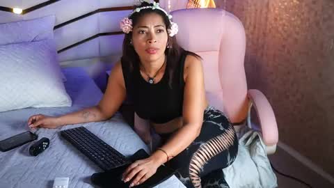 kaarol_sm online show from 05/24/26, 03:11
