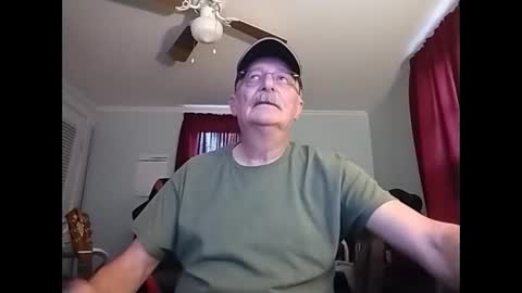 kabriggs136 online show from 12/04/24, 09:57