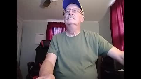 kabriggs136 online show from 12/05/24, 09:28