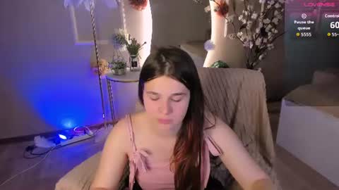 Snapshot of kacey_love chatting on 06/27/26, 01:50 Kacey online show from 06/27/26, 01:50