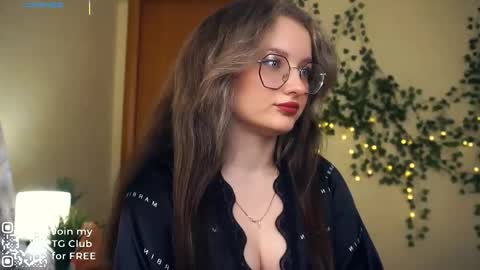 Snapshot of kacyboone chatting on 10/08/25, 06:11 Tate online show from 10/08/25, 06:11