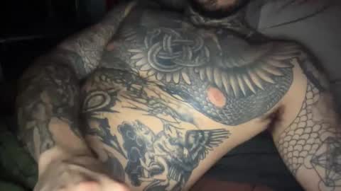 Snapshot of kadmon33 chatting on 11/06/25, 12:33 kadmon33 online show from 11/06/25, 12:33