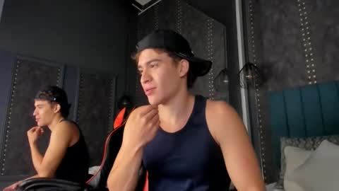 KAEL online show from 11/21/25, 12:04