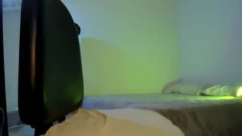 ChloeIndependient model online show from 12/23/24, 12:25