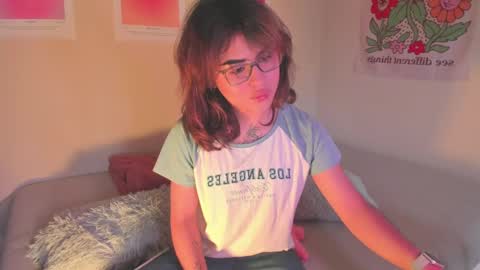 Snapshot of kai_novoa chatting on 10/16/25, 06:20 Kai Novoa online show from 10/16/25, 06:20