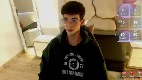 kai_tay1 online show from 04/20/26, 11:57