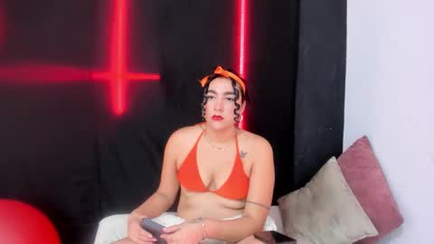 Snapshot of kaiacollins chatting on 12/17/25, 12:22 Kala online show from 12/17/25, 12:22