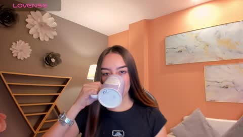 Kaia Ferreira online show from 01/27/25, 12:05