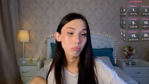 Kaia Monday Thursday FridaySaturdaySunday online show from 10/19/25, 02:29