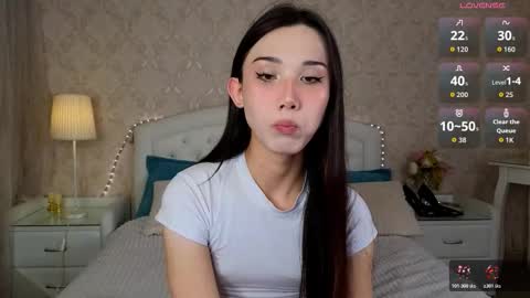 Kaia Monday Thursday FridaySaturdaySunday online show from 11/20/25, 11:43