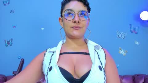 kaira_mosse_ online show from 01/14/26, 12:00