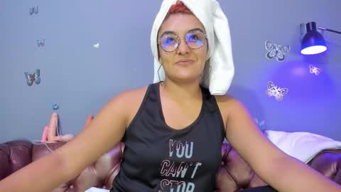 kaira_mosse_ online show from 02/27/26, 12:05