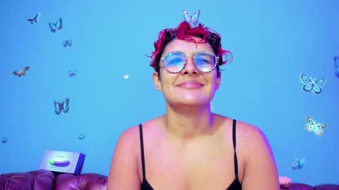 kaira_mosse_ online show from 05/14/26, 11:39